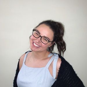 Meet your Posher, Isabel